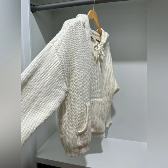 Aerie Street Cream Wool Blend Oversized Chunky Knit Sweater Hoodie S NWOT - Picture 4 of 10